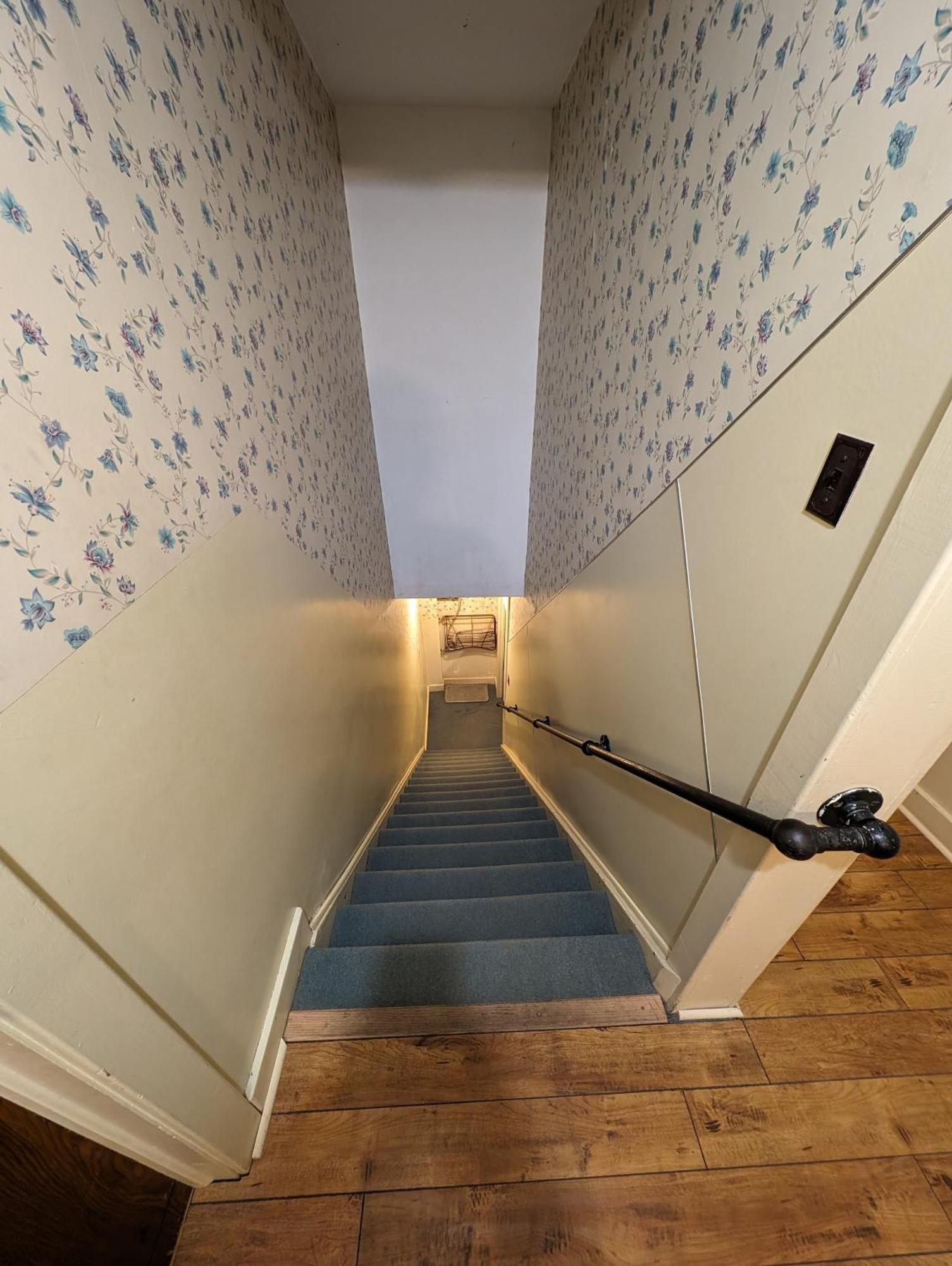 Pine Lodge Bristol エクステリア 写真