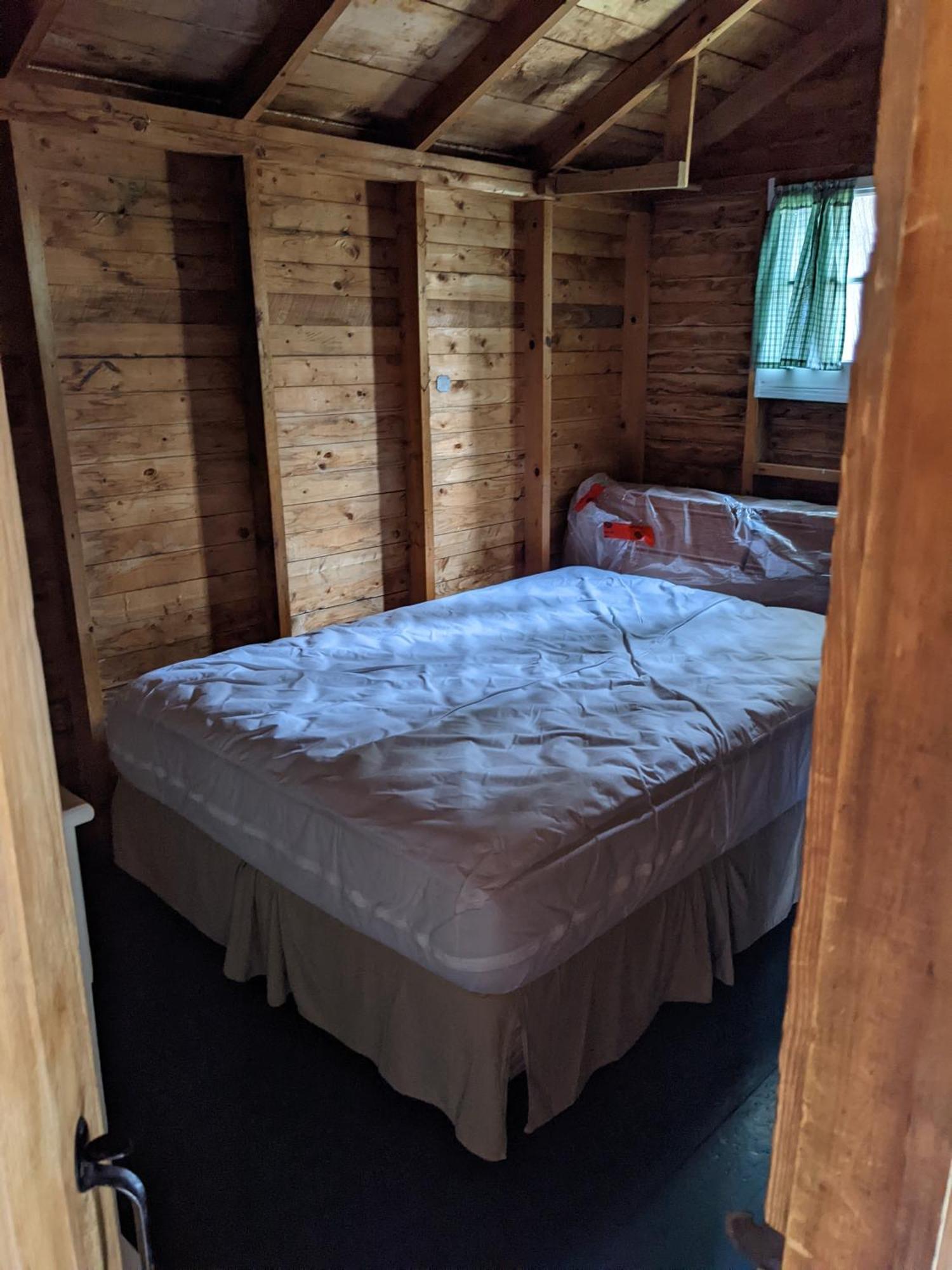 Pine Lodge Bristol エクステリア 写真